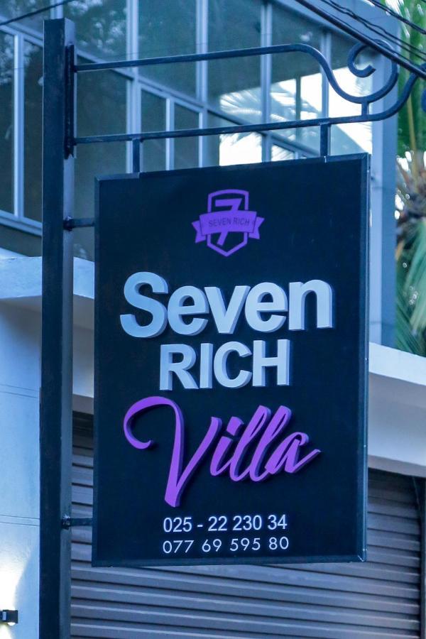 Seven Rich Villa 阿努拉德普勒 外观 照片