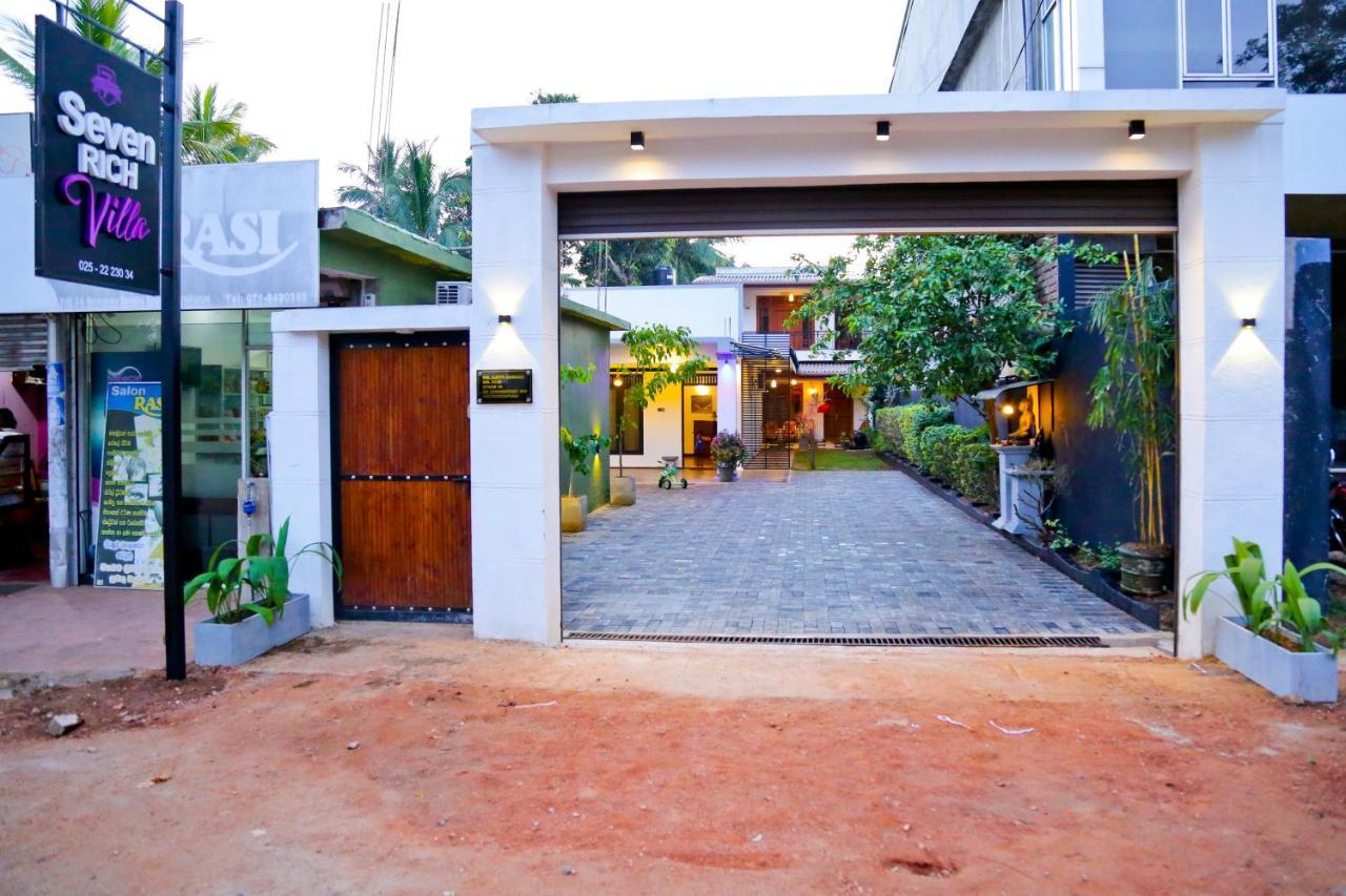 Seven Rich Villa 阿努拉德普勒 外观 照片