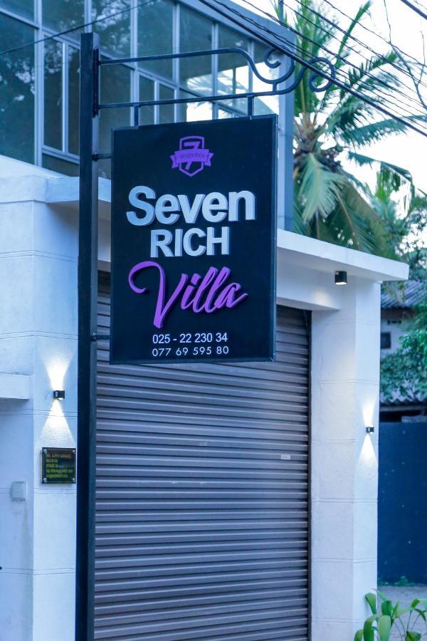 Seven Rich Villa 阿努拉德普勒 外观 照片